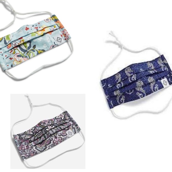 Vera Bradley Fitted pleated Face Mask various patterns Adjustable elastic NWT - Picture 1 of 15
